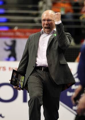Trainer Mark Lebedew Freude Emotion jubelnd Jubel Volleyball Bundesliga Herren Play Off Finale um die Deutsche Meisterschaft Saison 2014 2015 30.04.2015 BR Volleys Berlin vs. VfB Friedrichshafen
