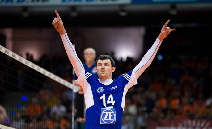 Berlin, Deutschland, 30.04.2015: Volleyball Bundesliga Playoffs Finale Spiel 4 (Best of Five) Saison 2014 2015 - Berlin Recycling Volleys - VfB Friedrichshafen. Baptiste Geiler (Friedrichshafen 14)