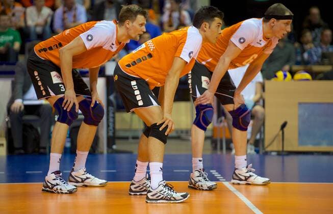 Volleyball Herren Berlin 30.04.2015 Max Schmeling Halle Bundesliga Finale 4. Spiel Berlin Recycling Volleys geg VfB Friedrichshafen 2 : 3 vlnr Robert KROMM 3 scc Kawika SHOJI 7 scc Felix FISCHER 6 scc