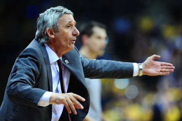 Basketball Bundesliga 34 Spieltag - EWE Baskets Oldenburg - FC Bayern München am 30.04.2015 in der EWE-Arena in Oldenburg Svetislav Pesic ( Trainer München )