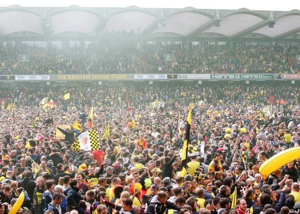 Football - 2014 2015 Championship - Watford vs. Sheffield Wednesday, Watford fans celebrate promotion to the premier league at Vicarage Road COLORSPORT DANIEL BEARHAM  WAT_SHE