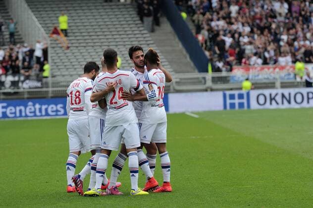 Aktuell Fußball, Frankreich, Ligue 1, Olympique Lyon - Evian Thonon Gaillard Joie de Clement Grenier (lyon) et de ses coequipiers FOOTBALL : Lyon vs Evian Thonon Gaillard - Ligue 1 - 02 05 2015 FredericChambert Panoramic 