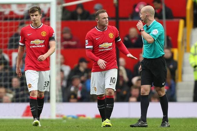 Wayne Rooney of Manchester United ManU questions referee Anthony Taylor following the West Brom goal - Manchester United vs. West Bromwich Albion - Barclay s Premier League - Old Trafford - Manchester - 02 05 2015 Pic Philip Oldham Sportimage EDITORIAL USE ONLY. No use with unauthorised audio, video, data, fixture lists, club league logos or live services. Online in-match use limited to 120 images, no video emulation. No use in betting, games or single club league player publications.