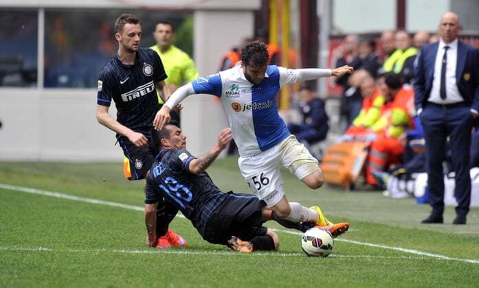 Aktuell Fußball, Italien, Serie A, Inter Mailand - Chievo Verona Football - soccer: Serie A, Inter Mailand vs. Chievo Verona gary medel, perparim hetemaj xHOCHxZWEIx xItalyxPhotoxPressx 