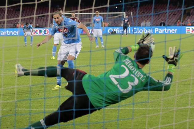 Gonzalo Higuain Napoli, Diego Lopez Milan - Napoli. 03-05-2015 - Serie A 2014 2015 - SSC Napoli - AC Milan - cesarexpurini