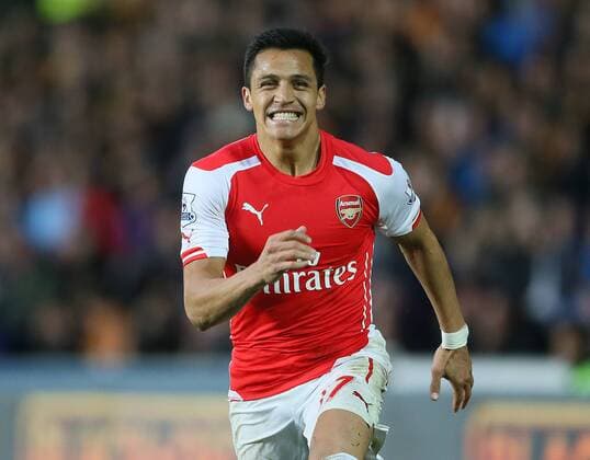 Aktuell Fußball, England, Premier League, Hull City - FC Arsenal Alexis Sanchez of Arsenal jumps up as he celebrates scoring the first goal - Barclays Premier League - Hull City vs Arsenal - KC Stadium - Hull - England - 4th May 2015 - Picture Simon Bellis Sportimage EDITORIAL USE ONLY. No use with unauthorised audio, video, data, fixture lists, club league logos or live services. Online in-match use limited to 120 images, no video emulation. No use in betting, games or single club league player publications.