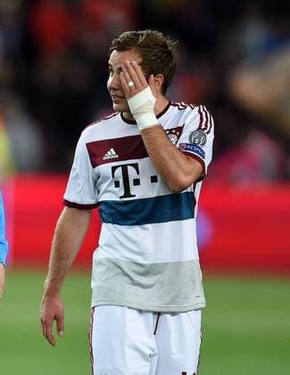 FUSSBALL CHAMPIONS LEAGUE SAISON 2014 2015 HALBFINALE HINSPIEL FC Barcelona Barca - FC Bayern Muenchen 06.05.2015 Mario Goetze (FC Bayern Muenchen) enttaeuscht 