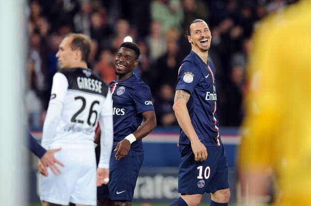 ZLATAN IBRAHIMOVIC (psg) - SERGE AURIER (psg) - JOIE FOOTBALL : Paris SG vs Guingamp - Ligue 1 - 08 05 2015 FEP Panoramic 