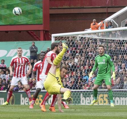 09.05.2015. Stoke, England. Barclays Premier League. Stoke versus Tottenham Hotspur. Tottenham Hotspur striker Harry Kane attempts a scissor kick in the Stock goal. xRolandxHarrisonx  ActionPlus11619321
