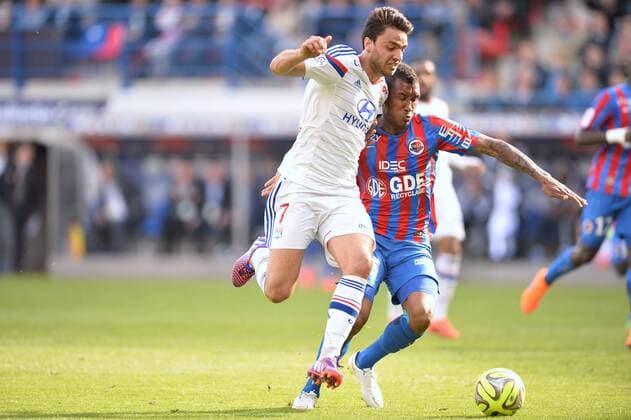 Clement Grenier (ol) - Emmanuel Imoriou (cae) FOOTBALL : Caen vs Lyon - Ligue 1 - 09 05 2015 AnthonyBIBARD FEP Panoramic 