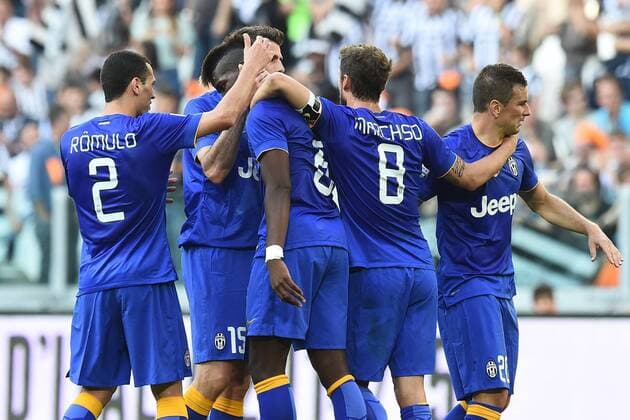 Aktuell Fußball, Italien, Juventus Turin - Cagliari Calcio Serie A Juventus Turin - US Cagliari Calcio Torjubel Paul Pogba 