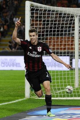 Aktuell Fußball, Italien, AC Mailand - AS Rom Jubel gol di Marco Van Ginkel Milan 1-0. Celebration goal Serie A AC Milan - AS Rom giuseppexceleste