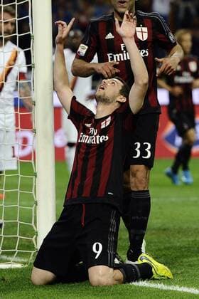 Aktuell Fußball, Italien, AC Mailand - AS Rom Serie A AC Milan - AS Rom Torjubel Mattia Destro 