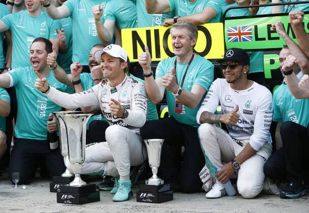 Motorsports: FIA Formula One World Championship WM Weltmeisterschaft 2015, Grand Prix of Spain, 6 Nico Rosberg (GER, Mercedes AMG Petronas Formula One Team), Prof. Dr. Thomas Weber (Member of the Board of Management of Daimler AG), 44 Lewis Hamilton (GBR, Mercedes AMG Petronas Formula One Team), xHOCHxZWEIx