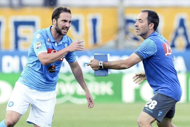 Aktuell Fußball, Italien, AC Parma - SSC Neapel Serie A FC Parma - SSC Napoli Gonzalo Higuain 