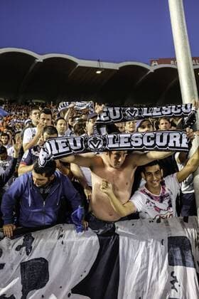 Aktuell Fußball, Frankreich, Girondins Bordeaux, Letztes Spiel im Stadion Parc Lescure Ferveur des supporters pour le dernier match des Girondins de Bordeaux au Parc Lescure FOOTBALL : Bordeaux vs Nantes - 36eme journee de L1 - Ligue1 - 09 05 2015 ThierryBreton Panoramic 
