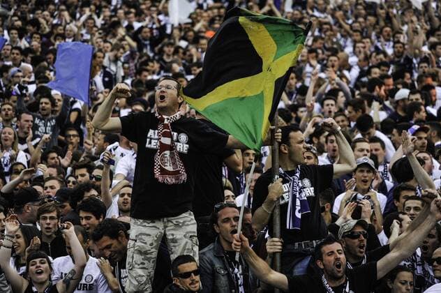 Aktuell Fußball, Frankreich, Girondins Bordeaux, Letztes Spiel im Stadion Parc Lescure Ferveur des supporters pour le dernier match des Girondins de Bordeaux au Parc Lescure FOOTBALL : Bordeaux vs Nantes - 36eme journee de L1 - Ligue1 - 09 05 2015 ThierryBreton Panoramic 
