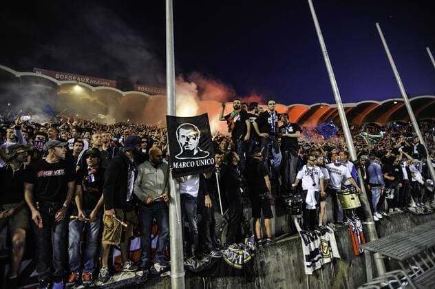 Aktuell Fußball, Frankreich, Girondins Bordeaux, Letztes Spiel im Stadion Parc Lescure Ferveur des supporters pour le dernier match des Girondins de Bordeaux au Parc Lescure FOOTBALL : Bordeaux vs Nantes - 36eme journee de L1 - Ligue1 - 09 05 2015 ThierryBreton Panoramic 