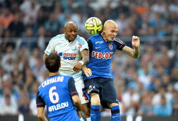 Aktuell Fußball, Frankreich, Olympique Marseille - AS Monaco Andre Ayew (om) - Andrea Raggi (mon) FOOTBALL : Marseille vs Monaco - Ligue 1 - 10 05 2015 AnthonyBIBARD FEP Panoramic 