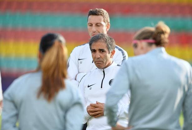 Farid Benstiti (psg) - Entrainement au Friedrich Ludwig Jahn Sportpark FOOTBALL : Entrainement et conference de presse - PSG Feminines - Finale Ligue des champions - 13 05 2015 AnthonyBIBARD FEP Panoramic 