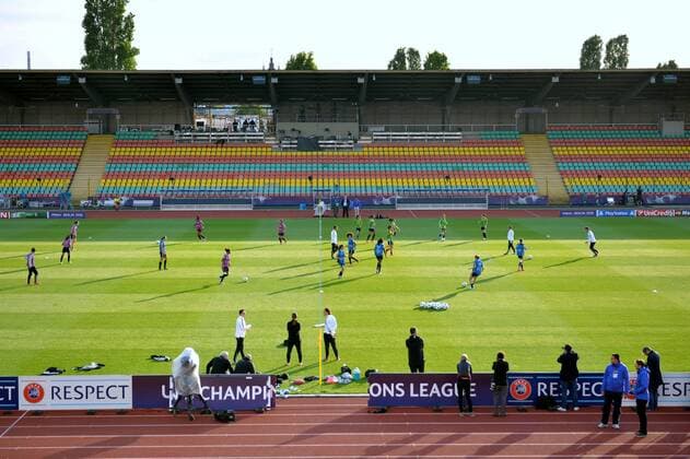 Entrainement au Friedrich Ludwig Jahn Sportpark FOOTBALL : Entrainement et conference de presse - PSG Feminines - Finale Ligue des champions - 13 05 2015 AnthonyBIBARD FEP Panoramic 