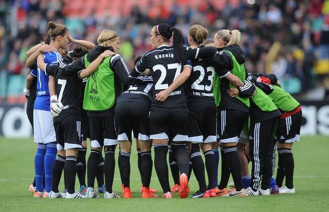 14.05.2015, xfux, Fussball UEFA Champions League Womans, 1.FFC Frankfurt - FC Paris St. Germain , v.l. Spielerinnen vom 1.FFC Frankfurt