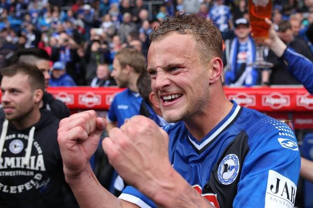 Christoph Hemlein (DSC Arminia Bielefeld 17) Arminia Bielefeld vs SSV Jahn Regensburg, Fussball, 3. Liga, 16.05.2015, Copyright: Schülerx xEibner-Pressefoto EP_jse