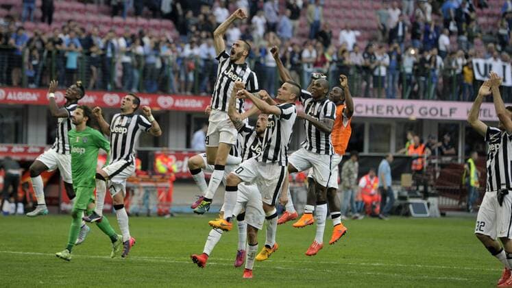 Serie A Inter Mailand - Juventus Turin l esultanza dei giocatori della juventus a fine partita xHOCHxZWEIx xItalyxPhotoxPressx 