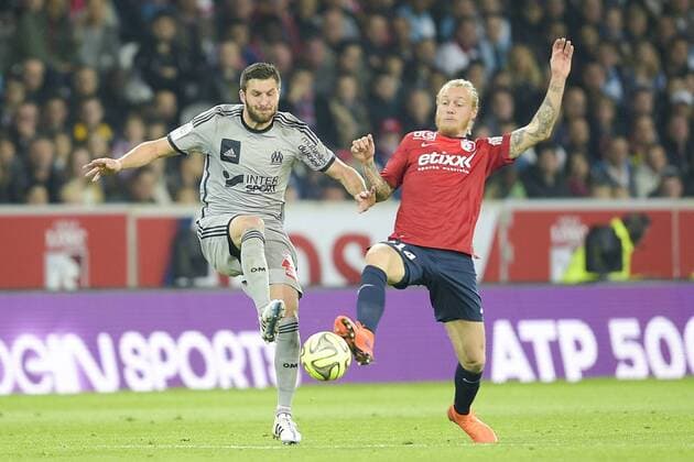Aktuell Fußball, Frankreich, Ligue 1, OSC Lille - Olympique Marseille Simon KJAER (lille) vs GIGNAC Andre Pierre (OM) FOOTBALL : Lille vs OM - Ligue 1 - 16 05 2015 JBAutissier Panoramic 