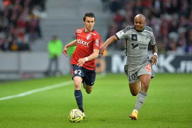 Aktuell Fußball, Frankreich, Ligue 1, OSC Lille - Olympique Marseille Sebastien Corchia (lil) - Andre Ayew (om) FOOTBALL : Lille vs Marseille - Ligue 1 - 16 05 2015 AnthonyBIBARD FEP Panoramic 