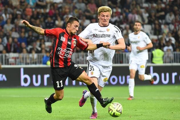 Aktuell Fußball, Frankreich, Ligue 1, OGC Nizza - RC Lens ERIC BAUTHEAC (nice) - Taylor MOORE (rcl) FOOTBALL : Nice vs Lens - Ligue 1 - 16 05 2015 FEP Panoramic 
