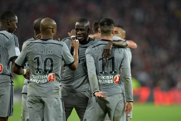 Aktuell Fußball, Frankreich, Ligue 1, OSC Lille - Olympique Marseille Benjamin Mendy (om) - Romain Alessandrini (om) FOOTBALL : Lille vs Marseille - Ligue 1 - 16 05 2015 AnthonyBIBARD FEP Panoramic 
