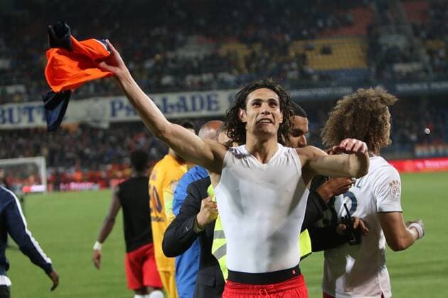 Edinson Cavani - Paris St. Germain (PSG) feiert den Gewinn der französischen Meisterschaft - 