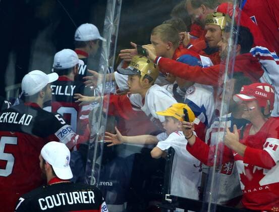 PRAGUE, CZECH REPUBLIC. MAY 17, 2015. Canada s players leave the ice after winning the 2015 IIHF Ice hockey Eishockey World Championship WM Weltmeisterschaft final match against Russia at O2 Arena. The Canadian team won the game 6:1 and claimed the world title. Valery Sharifulin TASS  TS003861