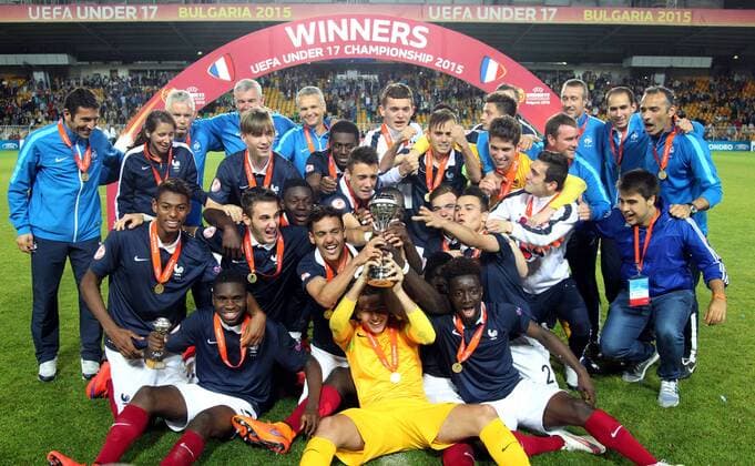 22.05.2015 Burgas(Bulgaria) Germany-France U17 U 17 Final European Championship EM Europameisterschaft men s football France U17 team European champions with cup : 