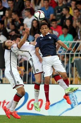 22.05.2015 Burgas(Bulgaria) Germany-France U17 U 17 Final European Championship EM Europameisterschaft men s football Joel Abu Hanna (c) Germany in duel with Bilal Boutobba (r) France : 