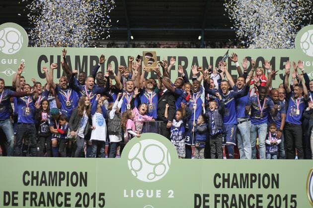 (Troyes) Joie des Troyens champions de Ligue 2 FOOTBALL : Ligue 2 2014 2015 - ES Troyes AC - 22 05 2015 StephanieGrossetete Panoramic 
