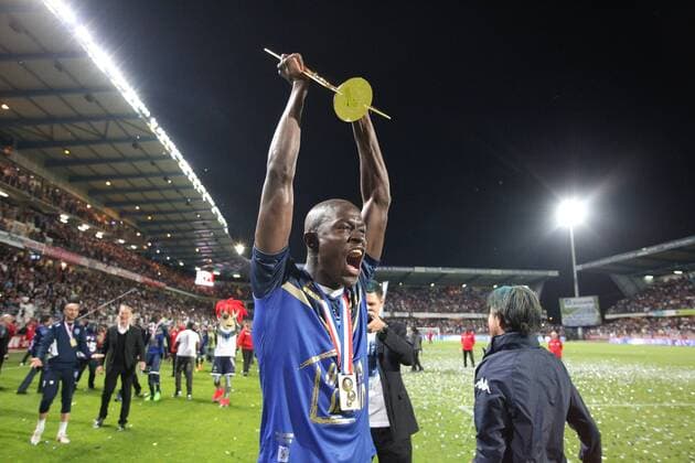 (Troyes) Joie des Troyens champions de Ligue 2 - Babacar Gueye FOOTBALL : Ligue 2 2014 2015 - ES Troyes AC - 22 05 2015 StephanieGrossetete Panoramic 