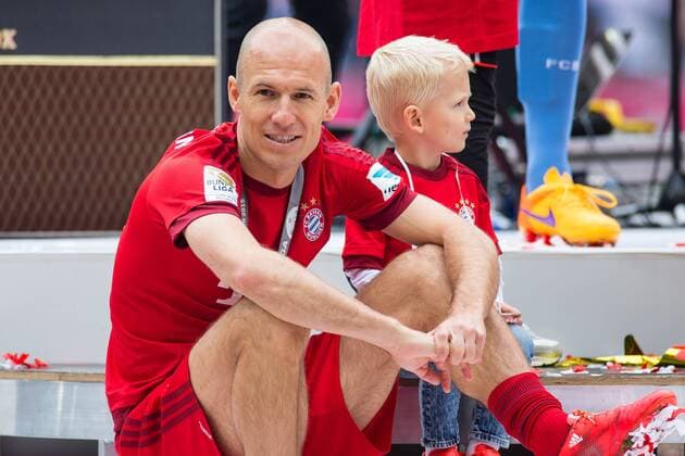 1. Bundesliga, Saison 2014 2015, 34. Spieltag in Muenchen, FC Bayern Muenchen - 1. FSV Mainz 05, Arjen Robben (FC Bayern 10) DeFodi507