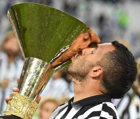 Aktuell Fußball, Italien, serie A Football ITA , Juventus Turin feiert die Meisterschaft Juventus celebration Carlos Tevez 23-05-2015 Football serie A Football ITA 2014 2015 Juventus Turin - SSC Napoli . Foto AndreaxStaccioli Insidefoto andreaxstaccioli