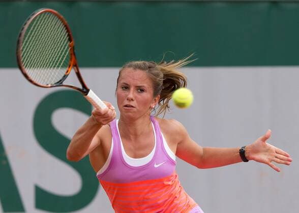 Annika Beck (GER) Tennis - French Open 2015 - Grand Slam ITF ATP Tennis Herren WTA Tennis Damen - Roland Garros - Paris - - France - 25 May 2015. Juergen Hasenkopf