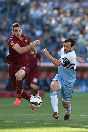 25.05.2015. Rome, Italy. Serie A Football. Lazio - AS Roma. Konstantinos Manolas and Marco Parolo fight for the ball xGiuseppexMaffiax  ActionPlus11624251