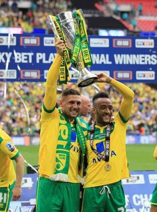 Norwich s Gary Hooper and Nathan Redmond celebrate with the trophy Sky Bet Championship Playoff Final - Middlesbrough vs Norwich City - Wembley Stadium - England - 25th May 2015 - Picture David Klein Sportimage EDITORIAL USE ONLY. No use with unauthorised audio, video, data, fixture lists, club league logos or live services. Online in-match use limited to 120 images, no video emulation. No use in betting, games or single club league player publications.