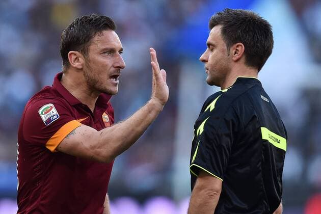 Aktuell Fußball, Italien, Serie A, Lazio Rom - AS Rom Francesco Totti Roma, Nicola Rizzoli Referee Roma 25-05-2015 Stadio Olimpico Football Calcio Serie A 2014 2015 Lazio - AS Roma. andreaxstaccioli
