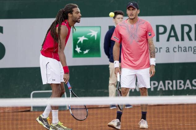 TENNIS - ATP Tennis Herren French Open 2015 PARIS,FRANCE,26.MAY.15 - TENNIS - ATP World Tour, Grand Slam, Roland Garros, French Open, doubles. Image shows Dustin Brown (GER) and Andreas Haider-Maurer (AUT). GEPAxpictures xMatthiasxHauer