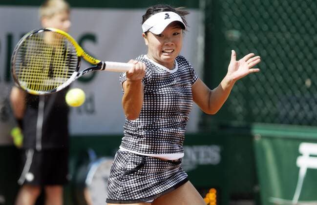 TENNIS - WTA Tennis Damen French Open 2015 PARIS,FRANCE,27.MAY.15 - TENNIS - WTA Tour, Grand Slam, Roland Garros, French Open. Image shows Kurumi Nara (JPN). GEPAxpictures xMatthiasxHauer