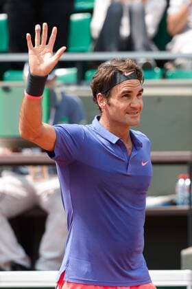 Roger Federer of Switzerland celebrates his win in a 2nd round match against Marcel Granollers of Spain on day three of the 2015 French Open tennis tournament at Roland Garros in Paris, France. Sydney Low Cal Media. Tennis 2015: French Open MAY 27 - ZUMAc04_