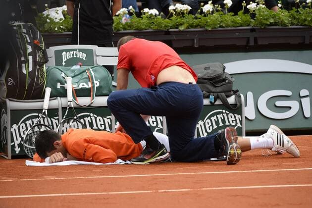 Novak Djokovic (Ser) Blessure TENNIS : Tournoi de Roland Garros 2015 - 28 05 2015 PhotoNews Panoramic 
