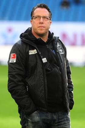 Fussball 1. Bundesliga Relegation Hamburger SV - Karlsruher SC am 28.05.2015 in der Imtech Arena in Hamburg Markus Kauczinski ( Trainer Karlsruhe )