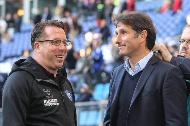 Deutschland, Hamburg , Imtech Arena, Fussball, 1. , 2. Bundesliga, Relegation, Hinspiel, Saison 2014 2015 , Hamburger SV - Karlsruher SC, Trainer Bruno Labbadia( HSV) Trainer Markus Kauczinski(KSC)